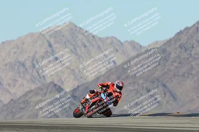 media/Dec-01-2025-Moto Forza (Mon) [[2daa91e15f]]/1-Advanced Group/Session 4 Turn 9/